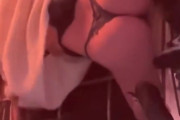 【動画】ケツ「もういい！アタシ死ぬから！！」ドスケベなボディを晒してしまうｗｗｗｗｗｗｗｗｗｗｗｗｗ