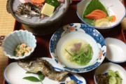 【画像】ブロガーが酷評した温泉旅館の食事
