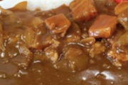 【画像】定食屋のカレーセット(700円)←この量だったらどうする？wwwwwww