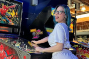 【画像】アメリカのゲーム配信者のシャーロットちゃん、16歳でこの身体😨