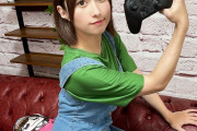 【画像】元トップAV女優の成瀬心美さん、ゲーム配信のために令和最新版のコントローラーを購入