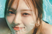 【画像】乃木坂46キャプテン、水着×上目遣いでファンを魅了！！梅澤美波、2nd写真集の特典ポストカードで見せた大人なブラウン水着が最高だと話題に！！