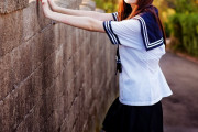 【画像】JKさん、おっぱい丸見えの制服を着てしまうｗｗｗｗ
