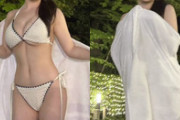 新人声優の結月花、下乳丸出しスタイル抜群の水着姿を披露