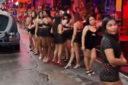【動画】一晩3000円!? タイ風俗ストリートの驚きの現場がこちら