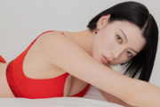 【画像】173cm女優の三吉彩花さん、下着姿で美巨乳を大胆露出wwwwwwwwカルバン・クラインの赤ランジェリー姿が大反響！！！