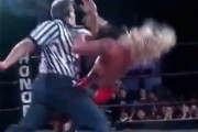 【動画】プロレスラー、レフェリーにやられるwwwwww