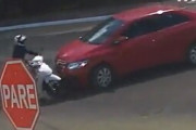 【動画】バイクまんさん、事故ってしまう