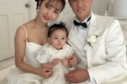板野友美の家族写真ww胸元あらわなウェディングドレス姿がセクシーすぎる！旦那の高橋奎二がかっこいい！娘がママ似で1歳にして美人！披露宴画像が大反響