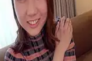 〖TXXX〗高身長のうぶな美脚美少女JDがAV初体験のエロ動画がこちら