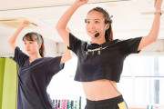 女子大生ダンサーさん、ダンス中にとんでもない物がはみ出てしまう