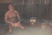 えちえちまんさん、温泉でドスケ.ベボディを撮ってしまう…ｗ
