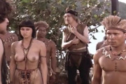 「クリストファー・コロンブスの発見」に出てくる部族の女がおっぱい丸出しｗｗｗ