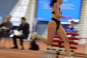 【動画】女子陸上選手、ユニフォームが食い込みすぎてもはやTバック