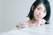 【超悲報】 女優・浜辺美波、ついに胸を盛りだす！ｗ （動画・画像あり）