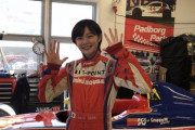【画像】女子高生レーサーJujuさん、可愛いｗ