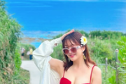 【画像】元HKT48のセンターさん(巨乳)、最新水着ショットがエッチすぎるwwwwwwww田島芽瑠、美バスト大放出のプライベート写真が反響！！！