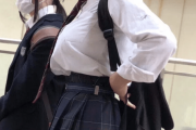 【画像】制服姿の推定Fカップ女さん