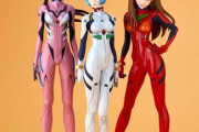 【画像】アスカ、綾波、マリのフィギュアが発売　女性の持つしなやかなラインを再現ｗｗｗ