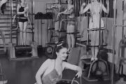 【画像あり】戦前のフィットネスジム、筋トレというより機械姦…