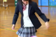 【動画】サッカーが上手い美少女JKが見つかるwwwww