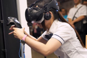 【画像】このVRゲームに夢中な美少女JK