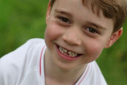 【画像】英ジョージ王子、6歳にして父の面影が見え始めるwwww