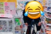 【動画】バカッター、マウンテンバイクでコンビニに突入してしまうｗｗｗｗ