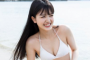 【ビキニ画像】乃木坂46久保史緒里、水着姿をついに解禁wwwwww色白くて細すぎだろ・・・・・