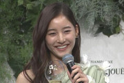 新木優子、自然が大好きで休日は「ドライブで山や川に行く」忙しい時は「お花を飾って自然を感じる」