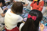 【画像あり】女子限定カードゲーム大会の様子がこちらｗｗｗｗｗｗｗｗｗｗ