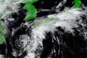 【悲報】台風さん、反日だった…