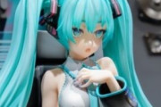 【速報】ワイ、16万円の初音ミクのフィギュアを予約する