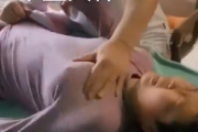 【動画】中国人「女性の胸部マッサージで乳がんを予防できる。」