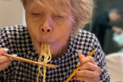 【画像】ラーメンすする時に不細工になる女ｗｗｗｗｗｗｗｗ