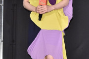 【画像】吉岡里帆さん、意味不明な服を着る