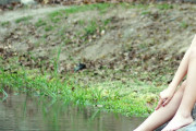 【画像】川で体操着を透けさせるノーブラ巨乳JKがエロすぎるｗｗｗｗｗｗｗｗｗｗｗｗｗｗ
