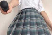 【個人撮影】制服コスでノーパンタイツのお姉さんが立ったまま電マオナニーする様子を自撮り投稿！