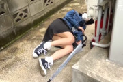 街中でぶっ倒れた女性を連れ込んでイタズラした問題の映像