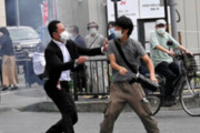 【画像】安倍を撃った犯人の画像wrwrwrwrwrw