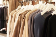 【画像】乳首の見える服が13万円ｗｗｗｗｗｗｗｗｗ