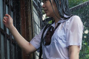 弥生みづき 暴風雨でびしょ濡れになった制服JK！その濡れ透け姿に欲情してセックスに発展！