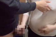 【個人撮影】玄関で旦那を手コキしたり！奥さんが妊娠中の夫婦が性欲解消の様子を投稿した映像がこちら