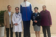 身長221cmの中国の少年(14歳）「将来の夢はプロゲーマー」