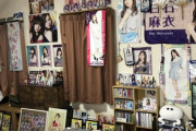 【画像】アイドルオタクの部屋、ヤバすぎるｗｗｗ