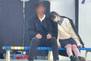 【画像】乃木坂46のエース、文化祭でイケメンとイチャイチャしているところを激写されてしまうｗｗｗｗｗ