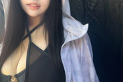 【画像】どうやったらこういうデカ乳美女と水着デート出来るかな？