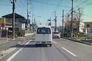【動画】事業用ナンバーの軽四車カスの危険運転をご覧ください。