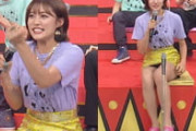 24時間テレビで王林がミニスカ美脚の黒パンチラを見せる