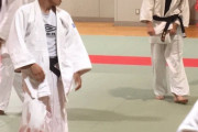 【柔道】なぜ黒帯(Black-belt)が最強で、白帯(White-belt)が最弱なんだい？